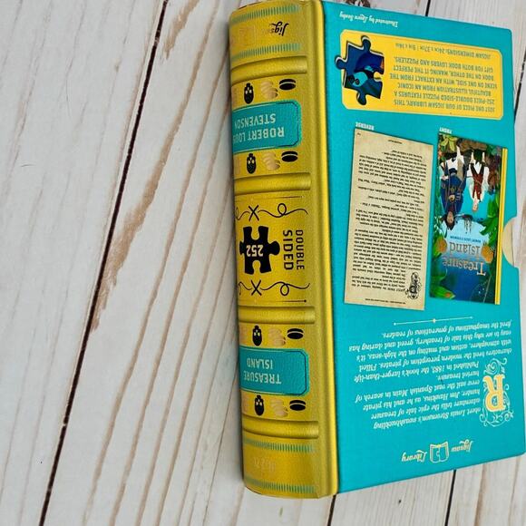 Treasure Island Double-Sided 252 Piece Jigsaw Puzzle - Picture 4 of 7